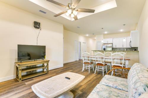 11 Mi to Fort Myers River District Suburban Haven in Lehigh Acres (FL) 11 Mi to Fort Myers River District Suburban Haven in Lehigh Acres (FL)