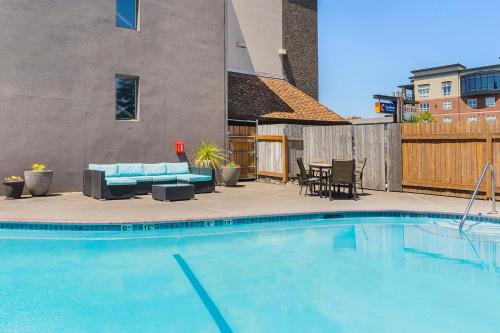 Úszómedence, Comfort Inn & Suites Vancouver Downtown City Center in Esther Short Úszómedence, Comfort Inn & Suites Vancouver Downtown City Center in Esther Short