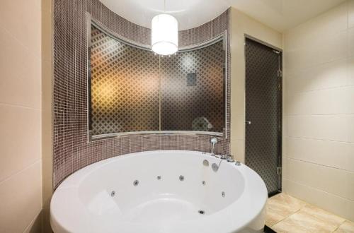 Mokpo Peace Plaza Hotel Zara in Thành phố Mokpo Mokpo Peace Plaza Hotel Zara in Thành phố Mokpo