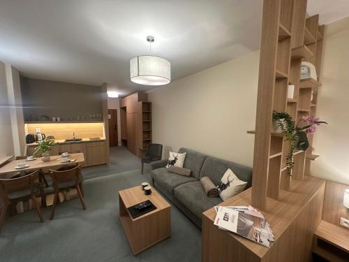 Hrebienok rezort apartmán D213 (Hrebienok rezort apartman D213) in วีย์โซคทาทรี Hrebienok rezort apartmán D213 (Hrebienok rezort apartman D213) in วีย์โซคทาทรี