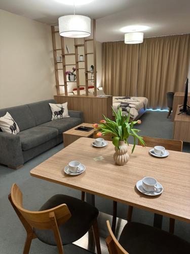 Hrebienok rezort apartmán D213 (Hrebienok rezort apartman D213) in วีย์โซคทาทรี Hrebienok rezort apartmán D213 (Hrebienok rezort apartman D213) in วีย์โซคทาทรี