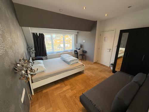 Kilátás, The Beautiful White House in Kortenberg Kilátás, The Beautiful White House in Kortenberg