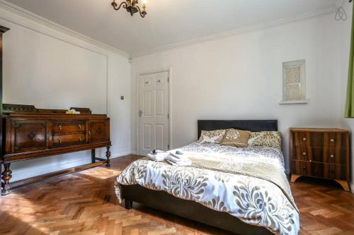 OYO Guest House Ellipse in Greater London North OYO Guest House Ellipse in Greater London North