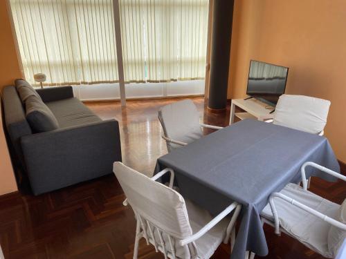 Vigo Ramón Nieto (Vigo Ramon Nieto) near Vigo-Peinador repülőtér Vigo Ramón Nieto (Vigo Ramon Nieto) near Vigo-Peinador repülőtér