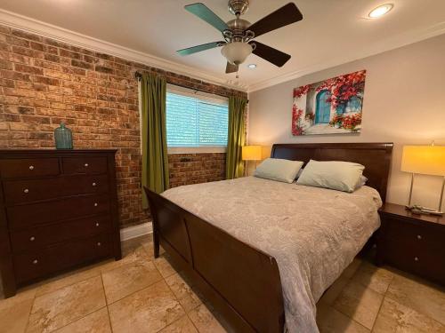 2 BR apartment with laundry pool near อาร์โกซี้ คาสิโน บาตัน รูจ 2 BR apartment with laundry pool near อาร์โกซี้ คาสิโน บาตัน รูจ