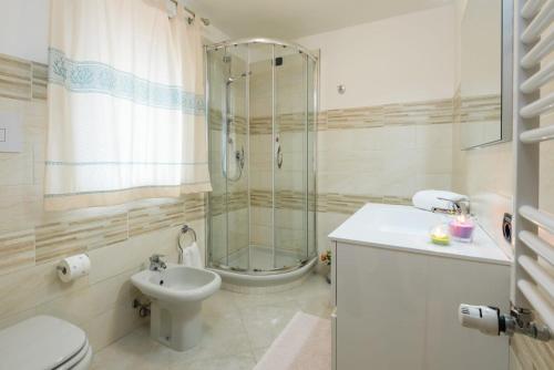 Badkamer, Sweet Dreams Rooms in Olbia Badkamer, Sweet Dreams Rooms in Olbia