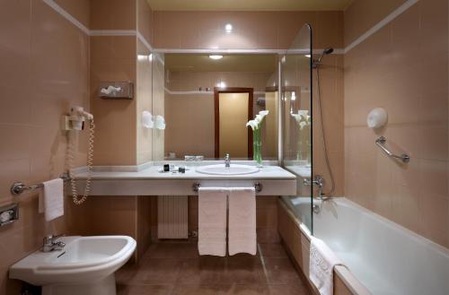 This photo about Exe Hotel El Magistral shared on HyHotel.com