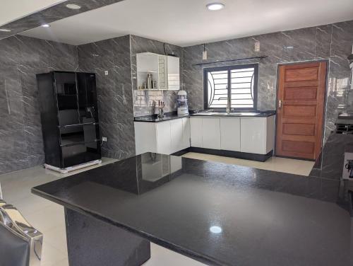kuchyně, Swiss Luxury Apartments - Dolla Hill in Kitwe kuchyně, Swiss Luxury Apartments - Dolla Hill in Kitwe