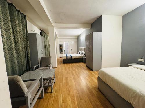 Hotel new # Link Way # Near Zing bus stand in Aleo Hotel new # Link Way # Near Zing bus stand in Aleo