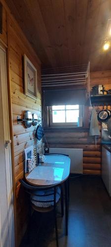ห้องครัว, Reykjavik 116 Cozy Mini Studio 14m2 On Road no1 28km from the center of Rvk in ฮวาลฟยอร์ดูร์ ห้องครัว, Reykjavik 116 Cozy Mini Studio 14m2 On Road no1 28km from the center of Rvk in ฮวาลฟยอร์ดูร์
