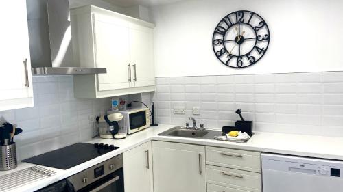 Kitchen, Spacious Millpark Apartment in Donegal Kitchen, Spacious Millpark Apartment in Donegal