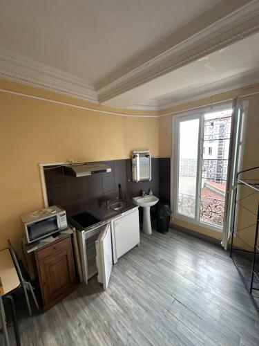 Kitchen, Simple stay-centre ville au calme in Other Kitchen, Simple stay-centre ville au calme in Other
