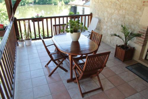 This photo about Chambres d'Hotes Moulin de Rigoulieres shared on HyHotel.com