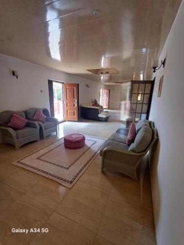 Luxe lagoon guest house in Tulun Luxe lagoon guest house in Tulun