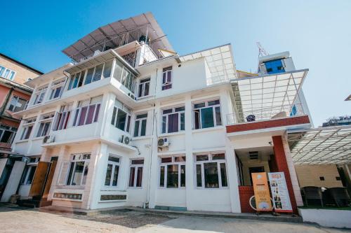 Pintu masuk, OYO 11474 Gangaur Regency Boutique Hotel in Kathmandu Pintu masuk, OYO 11474 Gangaur Regency Boutique Hotel in Kathmandu
