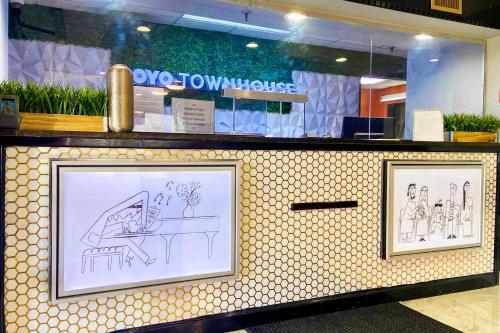 Lobby, OYO Townhouse Inn Jacksonville near Little Rock Air Force Base in Jacksonville Lobby, OYO Townhouse Inn Jacksonville near Little Rock Air Force Base in Jacksonville