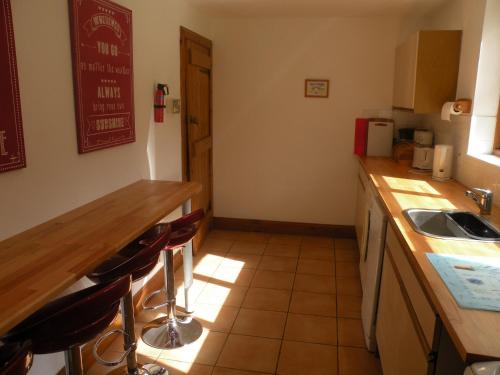 مطبخ, McHugh and Loudon Cottages in Saint Catherines مطبخ, McHugh and Loudon Cottages in Saint Catherines