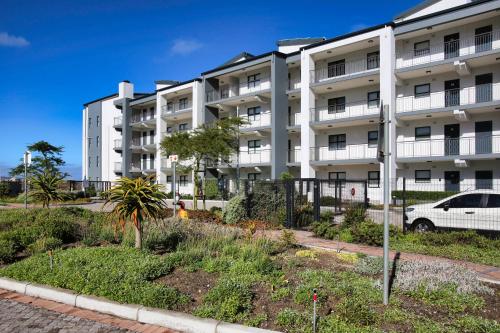 Have, Nivica Lifestyle Living 20, Langebaan in Olifantskop Have, Nivica Lifestyle Living 20, Langebaan in Olifantskop