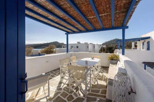Paros 3 bedrooms Maisonette for 6 persons by MPS in โมลอส Paros 3 bedrooms Maisonette for 6 persons by MPS in โมลอส