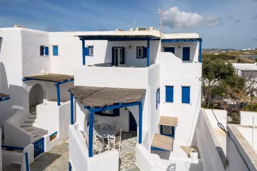 Paros 3 bedrooms Maisonette for 6 persons by MPS in โมลอส Paros 3 bedrooms Maisonette for 6 persons by MPS in โมลอส