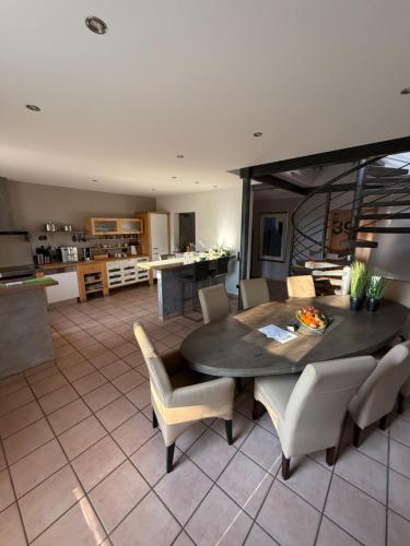 Konyha, Ho(s)tel Ahrbergen in Giesen Konyha, Ho(s)tel Ahrbergen in Giesen