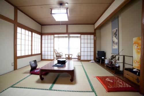 Izukogen Hinodeya Ryokan in Atami Izukogen Hinodeya Ryokan in Atami