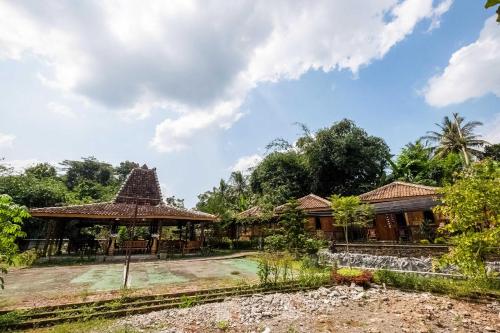 Entrance, Hotel O Pondok Inspirasi Minggir in Sendangagung Entrance, Hotel O Pondok Inspirasi Minggir in Sendangagung