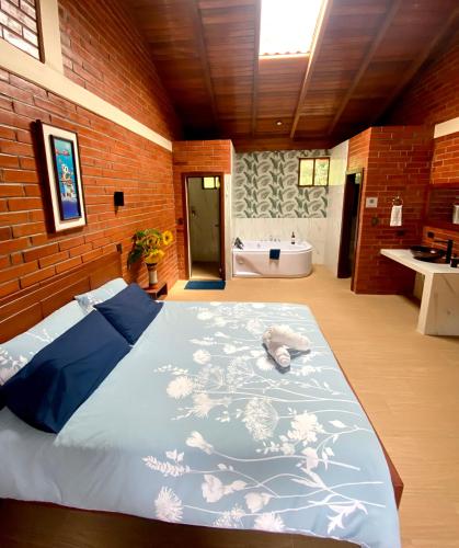 The Lookout Hideaway in Banos de Agua Santa The Lookout Hideaway in Banos de Agua Santa