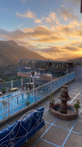 발코니/테라스, Auberge Les Montagnes du Paradis Your Hidden Retreat in Paradise Valley in 리아드 에살람 발코니/테라스, Auberge Les Montagnes du Paradis Your Hidden Retreat in Paradise Valley in 리아드 에살람