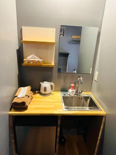 Mikami Asakusabashi Hotel in Akihabara Mikami Asakusabashi Hotel in Akihabara