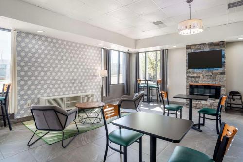 大堂, 優質酒店 辛普森維爾-格林維爾 (Quality Inn Simpsonville-Greenville) in 辛普森維爾 (SC) 大堂, 優質酒店 辛普森維爾-格林維爾 (Quality Inn Simpsonville-Greenville) in 辛普森維爾 (SC)