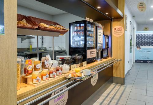 Food and beverages, B&B HOTEL Toulouse Purpan Zenith in Lardenne Food and beverages, B&B HOTEL Toulouse Purpan Zenith in Lardenne