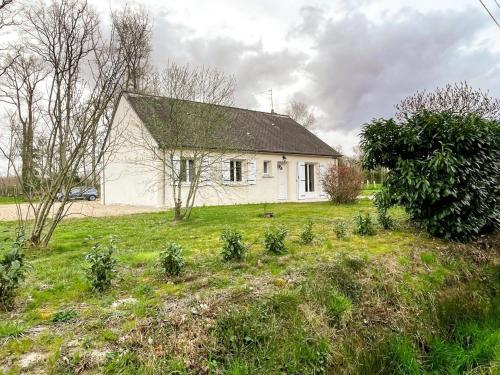 Gîte de plain-pied en Touraine avec grand jardin et parking - FR-1-381-613 (Gite de plain-pied en Touraine avec grand jardin et parking - FR-1-381-613) in Courcelles-de-Touraine Gîte de plain-pied en Touraine avec grand jardin et parking - FR-1-381-613 (Gite de plain-pied en Touraine avec grand jardin et parking - FR-1-381-613) in Courcelles-de-Touraine
