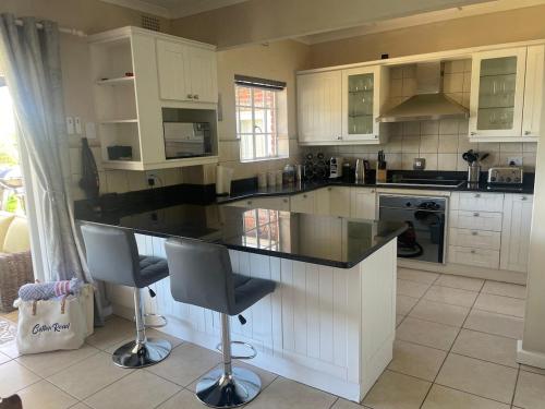 Castaway - Home away from home in Hunter's Home Castaway - Home away from home in Hunter's Home