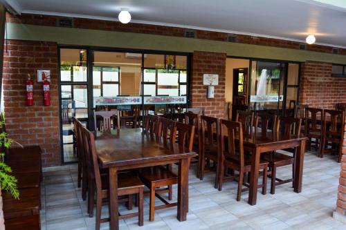 Sala de refeições, Victoria Falls Premier Lodge in Victoria Falls Sala de refeições, Victoria Falls Premier Lodge in Victoria Falls