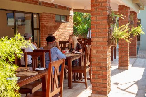 Alimentos e Bebidas, Victoria Falls Premier Lodge in Victoria Falls Alimentos e Bebidas, Victoria Falls Premier Lodge in Victoria Falls