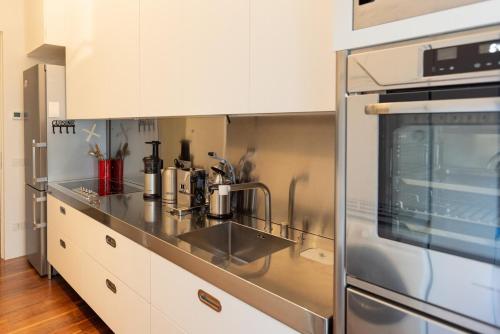 L'Home a Montecarlo 3 bedrooms near train station port in モネウッティ L'Home a Montecarlo 3 bedrooms near train station port in モネウッティ