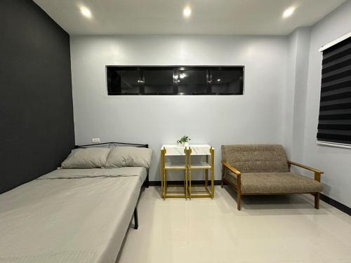 K and R Apartment Fully-furnished Studio Room in Carcar City K and R Apartment Fully-furnished Studio Room in Carcar City