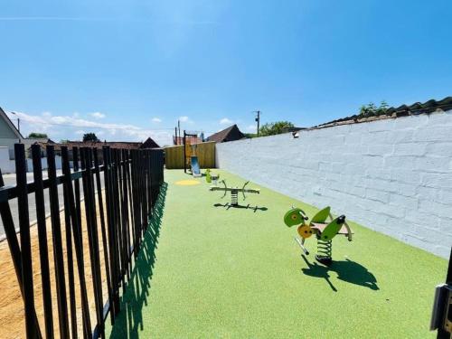 ملعب للأطفال, Mobil Home Le Salicorne in نواييل سور مير ملعب للأطفال, Mobil Home Le Salicorne in نواييل سور مير