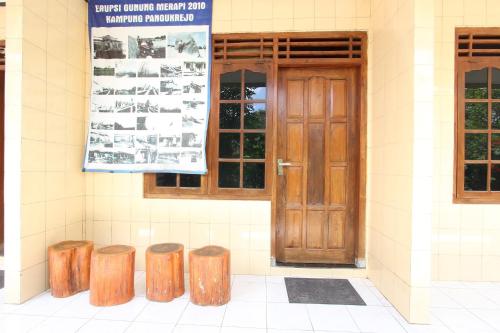 Lobby, OYO 93396 Pondok Wisata Sri Mulyo near Merapi Mount Lobby, OYO 93396 Pondok Wisata Sri Mulyo near Merapi Mount