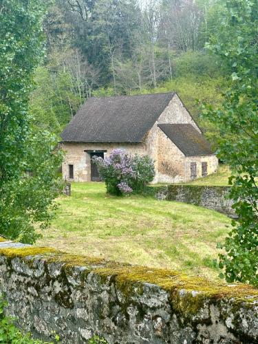 L'Ancien Moulin du Château de Marrault - Gîte de groupe (L'Ancien Moulin du Chateau de Marrault - Gite de groupe) in Avallon L'Ancien Moulin du Château de Marrault - Gîte de groupe (L'Ancien Moulin du Chateau de Marrault - Gite de groupe) in Avallon
