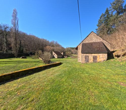 L'Ancien Moulin du Château de Marrault - Gîte de groupe (L'Ancien Moulin du Chateau de Marrault - Gite de groupe) in Avallon L'Ancien Moulin du Château de Marrault - Gîte de groupe (L'Ancien Moulin du Chateau de Marrault - Gite de groupe) in Avallon