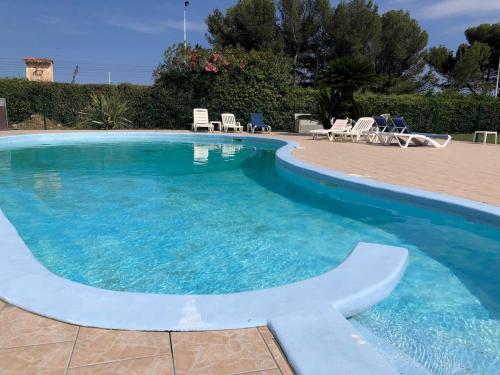 Duplex 5 min de la mer, piscine in Les Groules Duplex 5 min de la mer, piscine in Les Groules