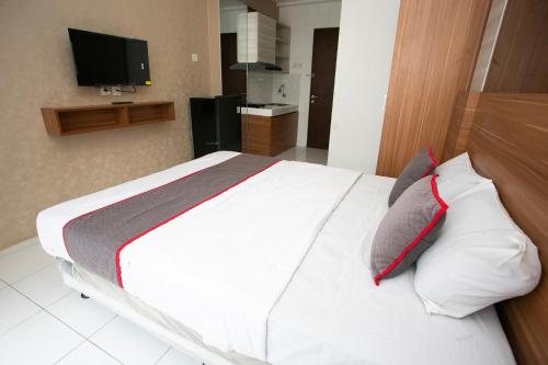 Guestroom, Collection O Bekasi Near Golden City Bekasi Formerly Metropolitan Park in North Bekasi Guestroom, Collection O Bekasi Near Golden City Bekasi Formerly Metropolitan Park in North Bekasi