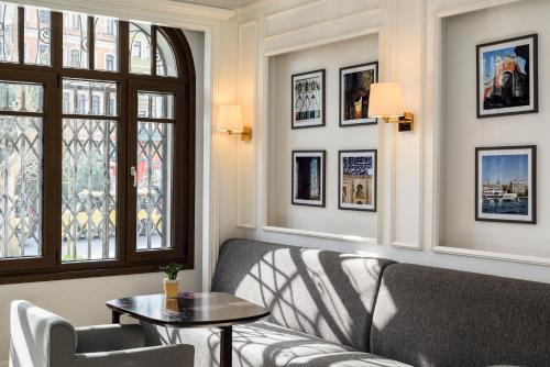 Empfangshalle, Taksim No15 Suites by Stay Lab in İstanbul Empfangshalle, Taksim No15 Suites by Stay Lab in İstanbul