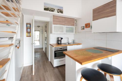 AS25806-P2 cabine duplex avec terrasse et parking in Le Grau-du-Roi AS25806-P2 cabine duplex avec terrasse et parking in Le Grau-du-Roi