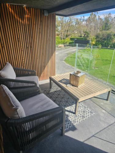 Balcony/terrace, Contemporary Dublin Suite with Hot Tub in Roganstown Balcony/terrace, Contemporary Dublin Suite with Hot Tub in Roganstown