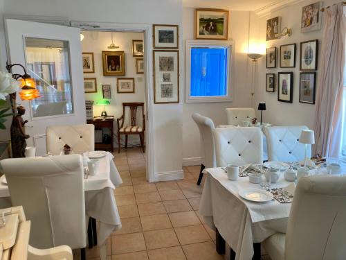 Facilities, The Gallery B&B, the Glen, Kinsale ,County Cork in Kinsale Facilities, The Gallery B&B, the Glen, Kinsale ,County Cork in Kinsale