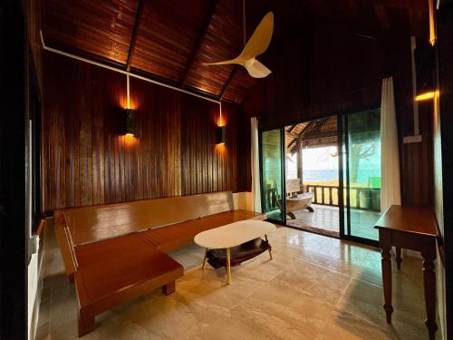 Sunrise Chalet in Marang Sunrise Chalet in Marang