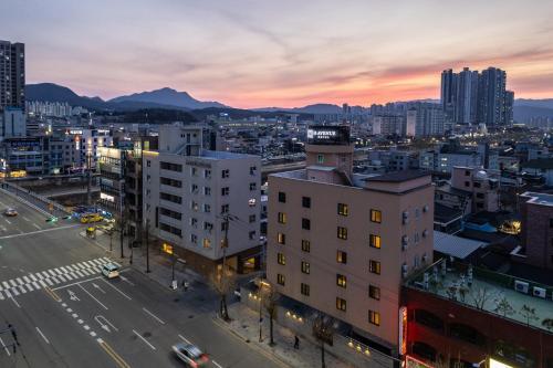 H-AVENUE Hotel NamChuncheon in Hyoja-dong H-AVENUE Hotel NamChuncheon in Hyoja-dong